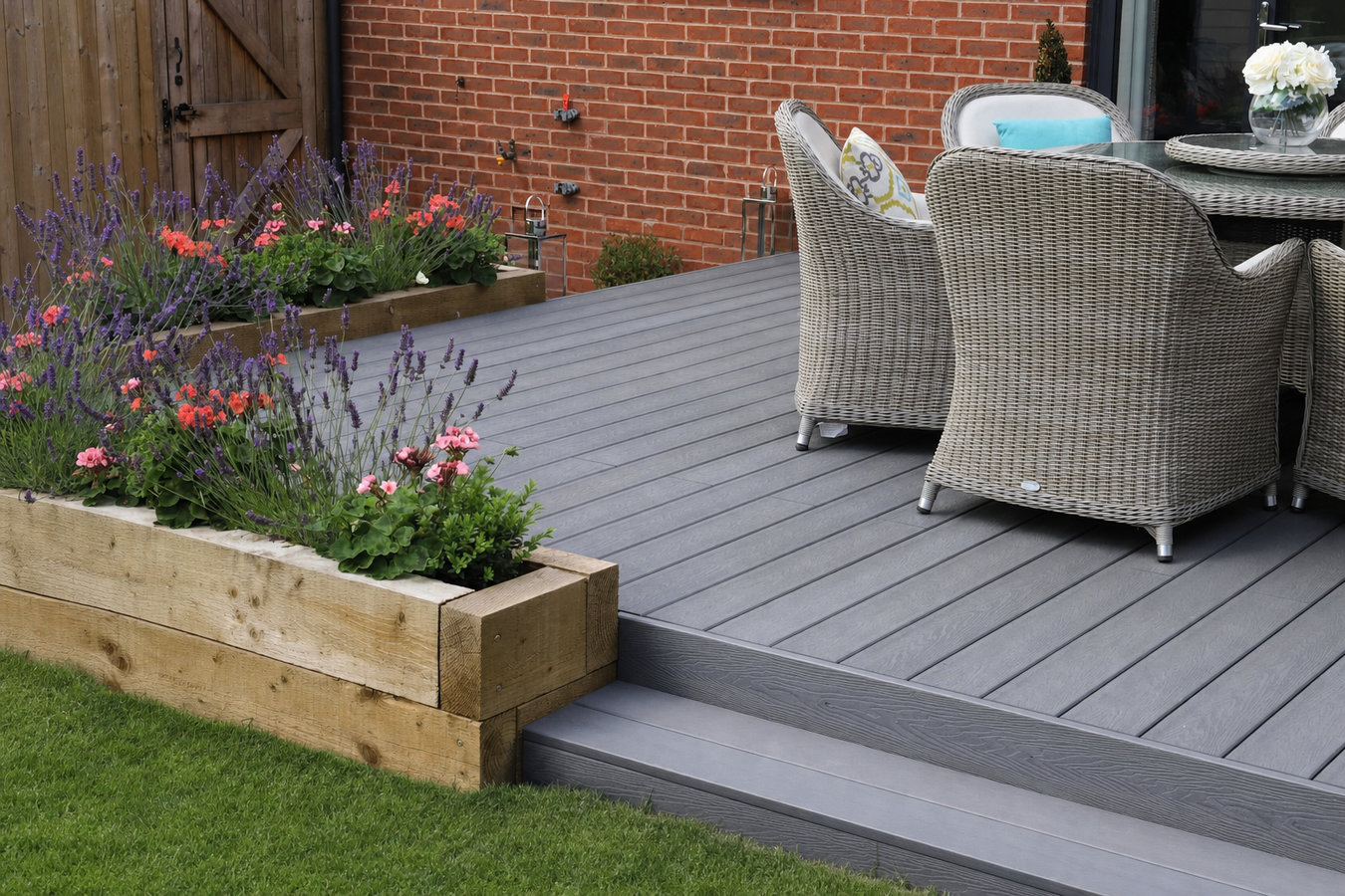 Trex deck installation in Duarte, CA